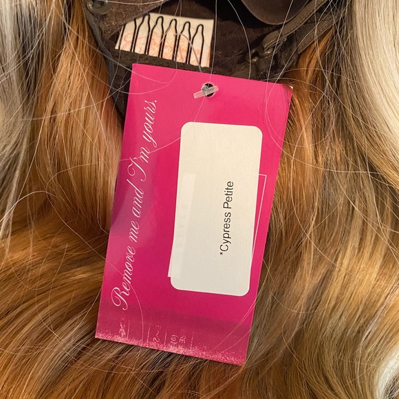 Chelsey Smith Crowns Cypress Wig - Picture 6 of 6